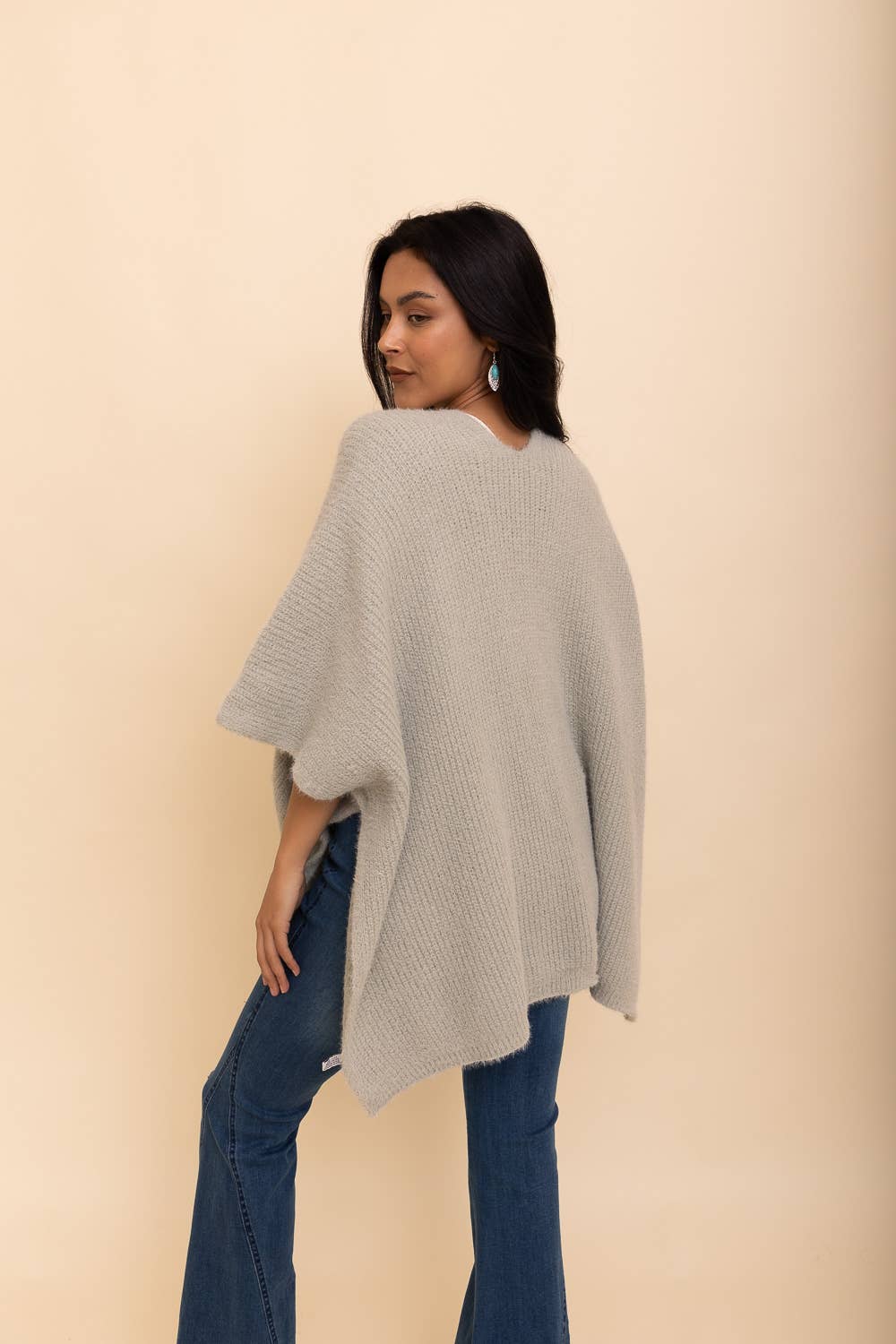 Boucle Cozy Poncho: Beige