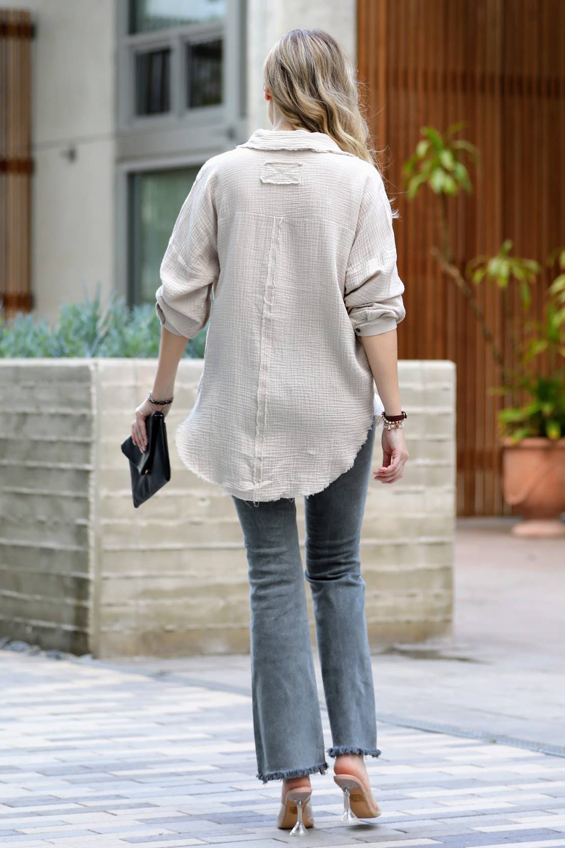 ,,,.SI-23630 Oversized Raw Edge Shirt W/ Back Patch: LTROSE-148431 / XL