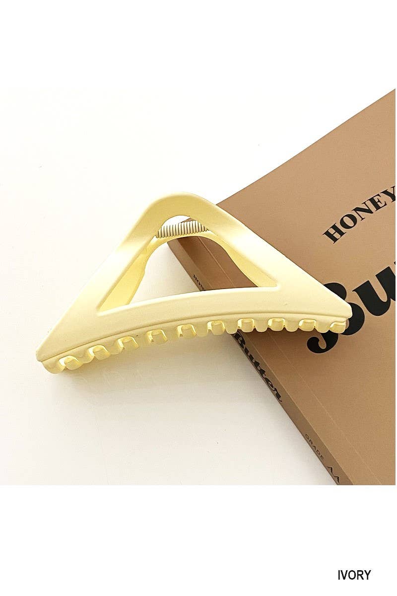 SI-25991 Large Triangle Shape Matte Finish Hair Claw Clips: BLACK-166054 / OS