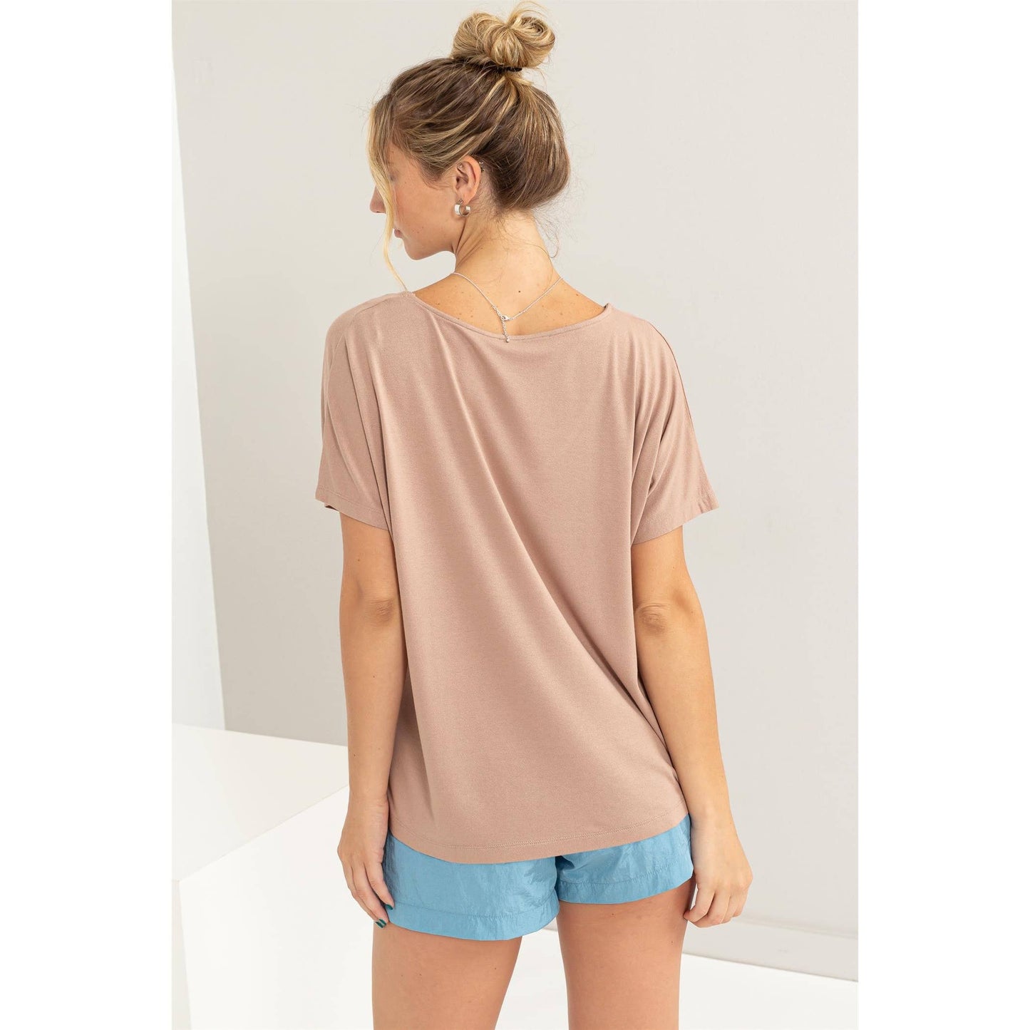 V NECK DOLMAN SHORT SLEEVE TOP: S / TAN