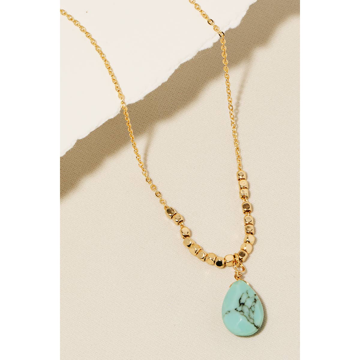 Stone Tear Pendant Chain Necklace: GDWHT