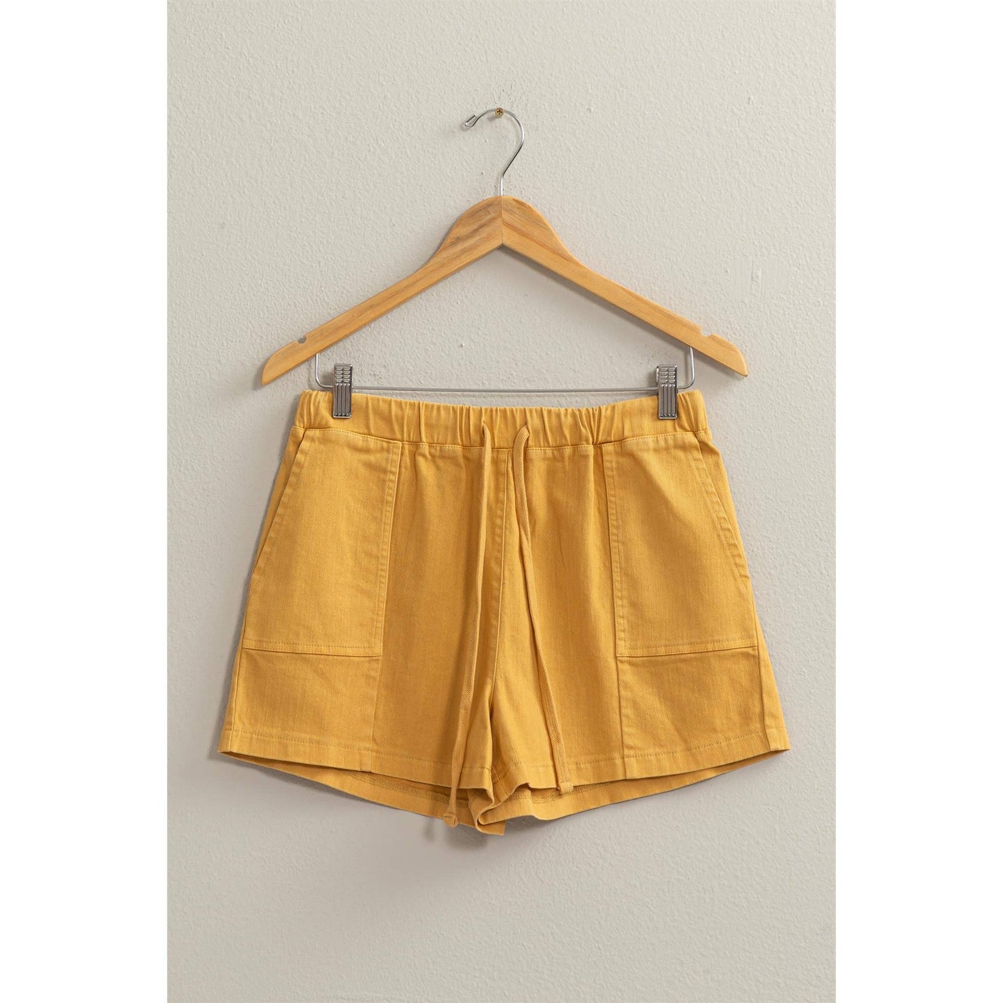 PATCH POCKET DRAWSTRING SHORTS: M / WHITE
