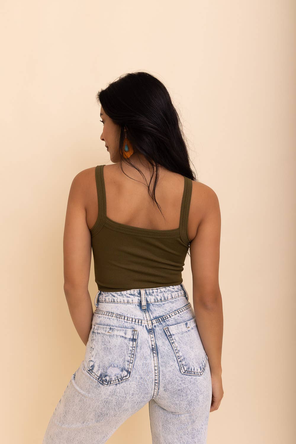 💎 Versatile No-Seam Tank Top - Perfect Layering Piece: Moss