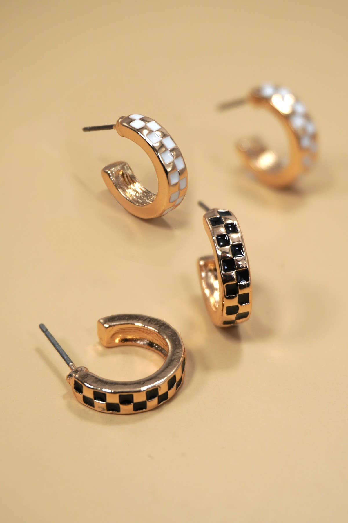 MINI CHECKER HOOP HUGGIE EARRINGS