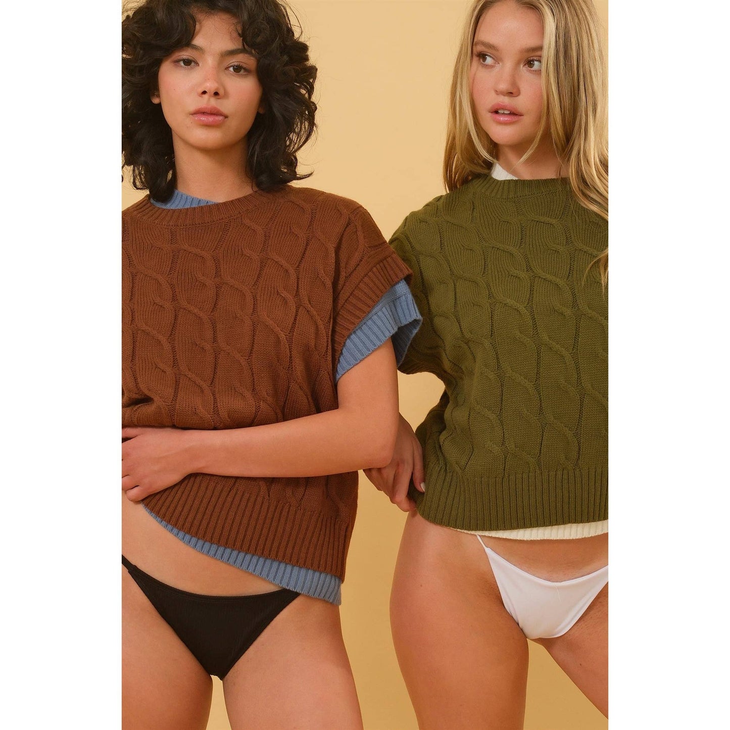 DZ24E945-OVERSIZED CABLE KNIT SWEATER VEST: CHESTNUT / S