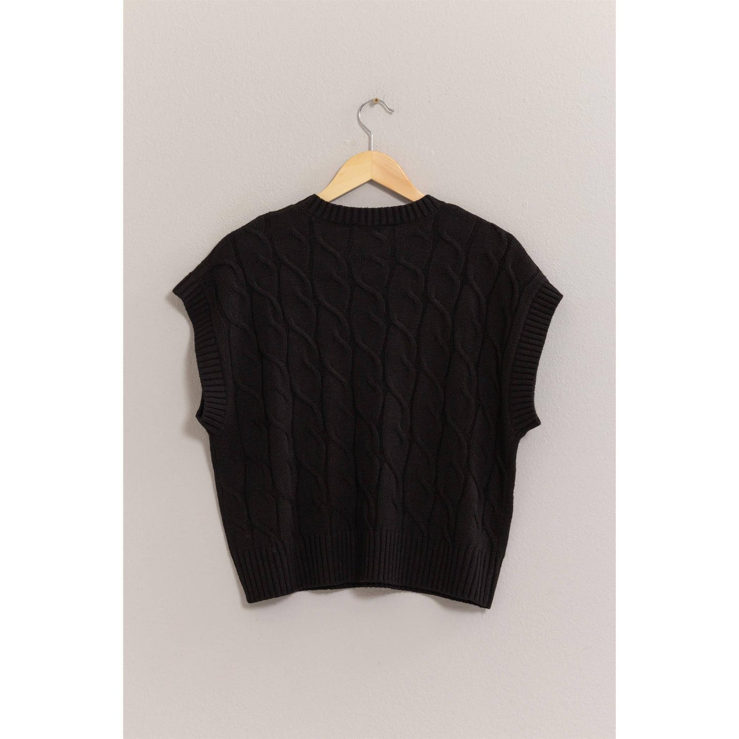 OVERSIZED CABLE KNIT SWEATER VEST: CREAM / S