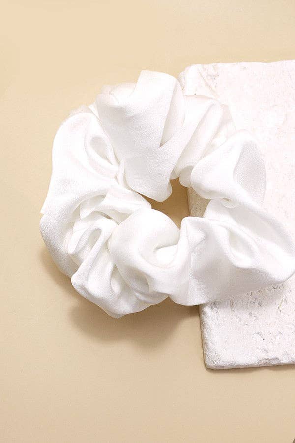 SILKY SATIN SCRUNCHIES