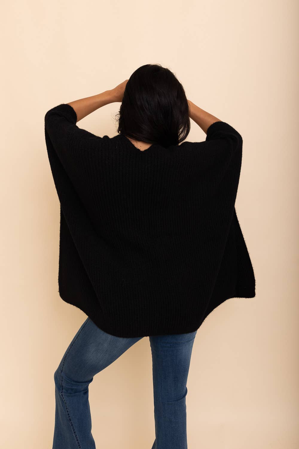 Boucle Cozy Poncho: Beige