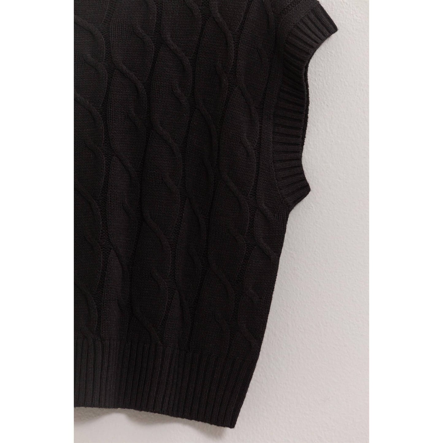 DZ24E945-OVERSIZED CABLE KNIT SWEATER VEST: CHESTNUT / S