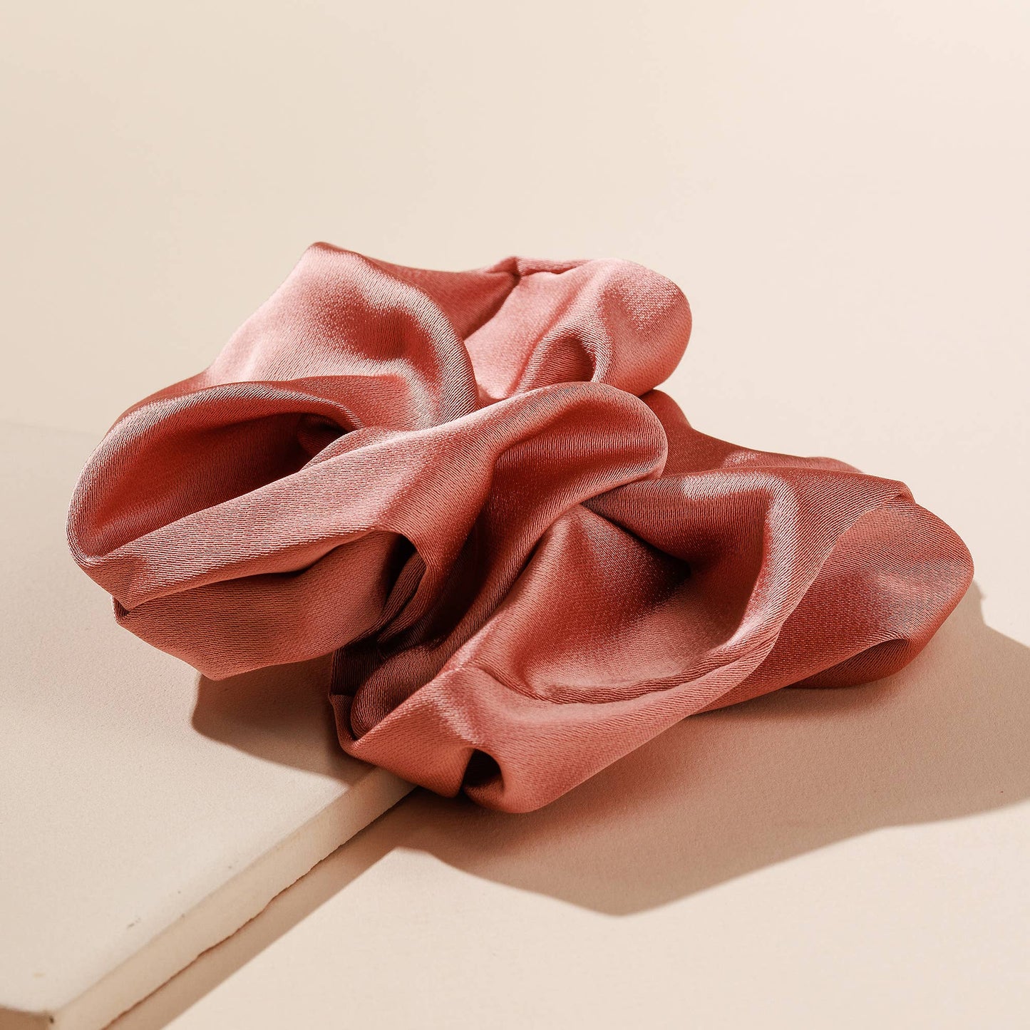 Satin Hair Tie Scrunchie: IVORY / ONE SIZE