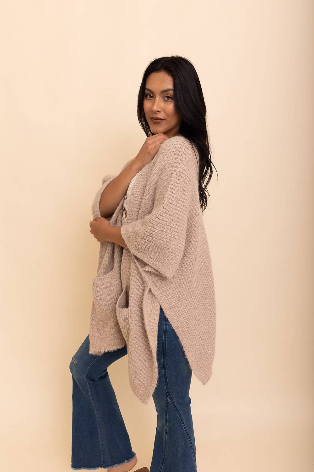 Boucle Cozy Poncho: Beige