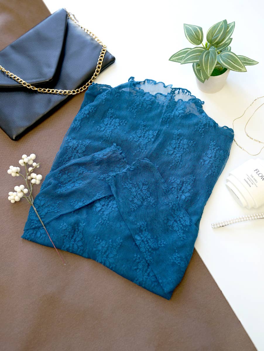 `.Lace See Through Layering Top As shown