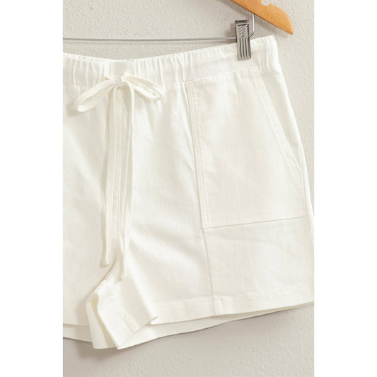 PATCH POCKET DRAWSTRING SHORTS: L / WHITE